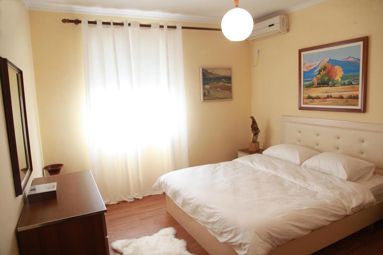 Cozy Central Apartment 티라나 외부 사진