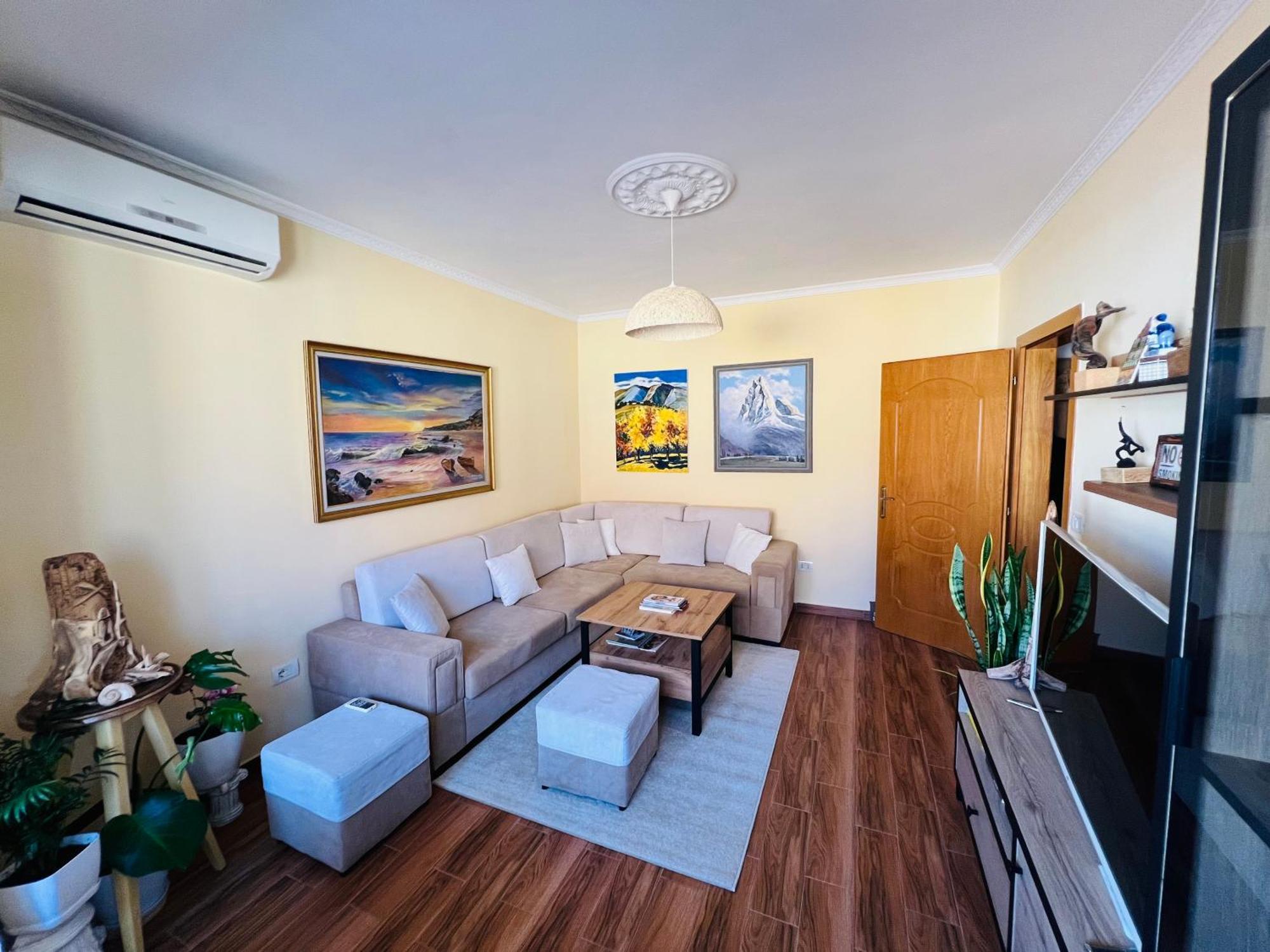 Cozy Central Apartment 티라나 외부 사진