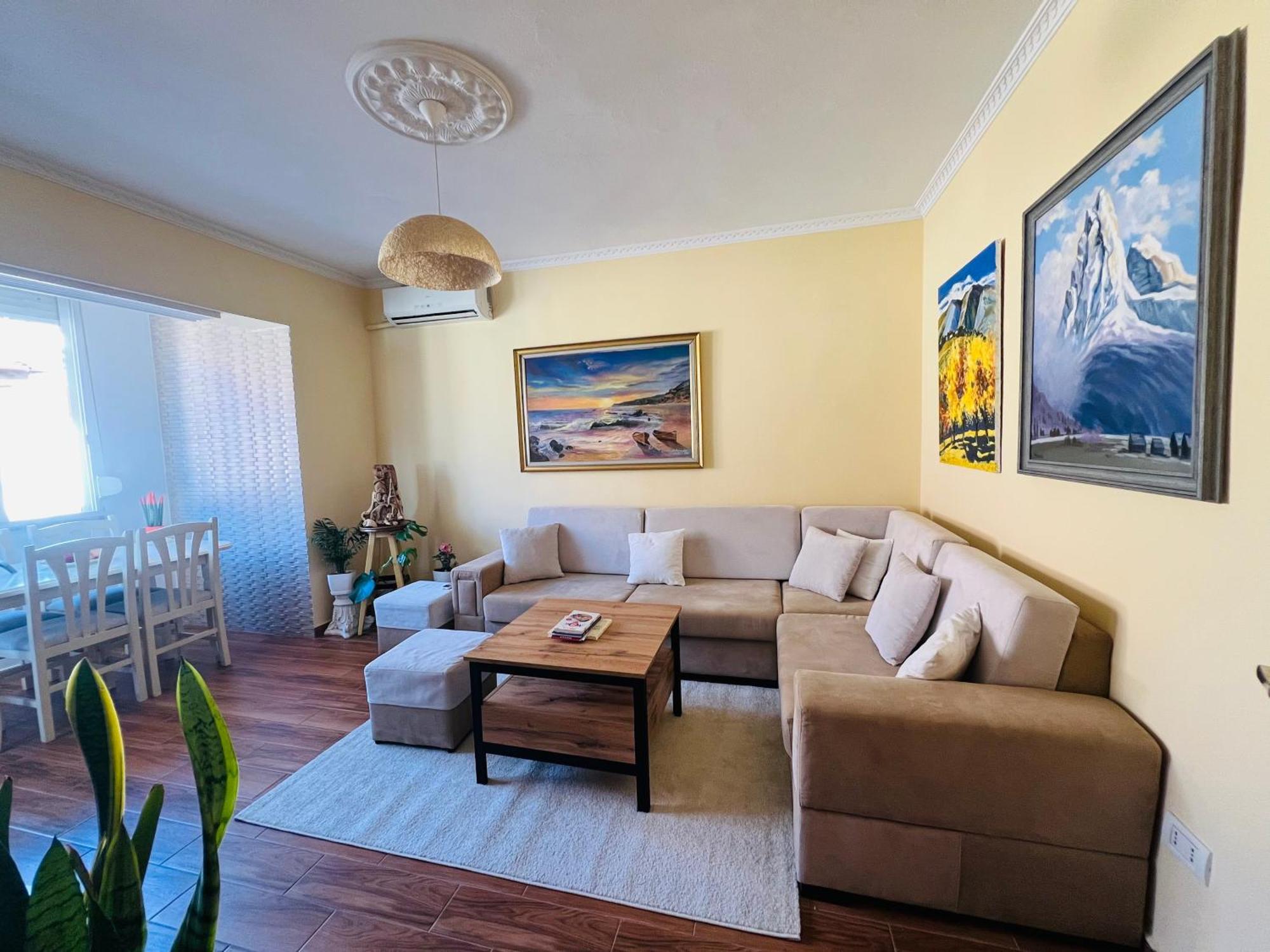 Cozy Central Apartment 티라나 외부 사진